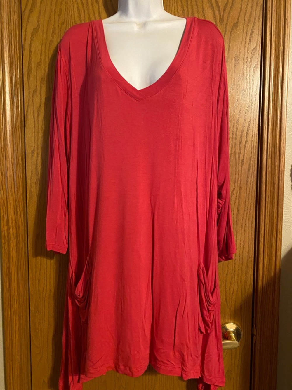 LOGO by Lori Goldstein Red V-Neck Short Sleeve Tunic